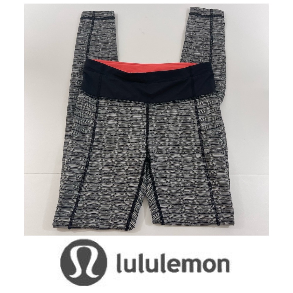 Lululemon Speed Leggings ll in Size 4